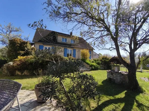 Maison en très bon état avec jardin et sous-sol
