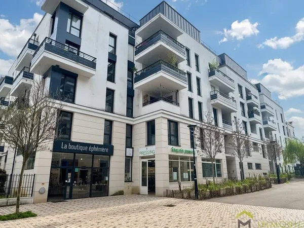Appartement 3 P - 70m2 - Centre-ville - Parking et cave