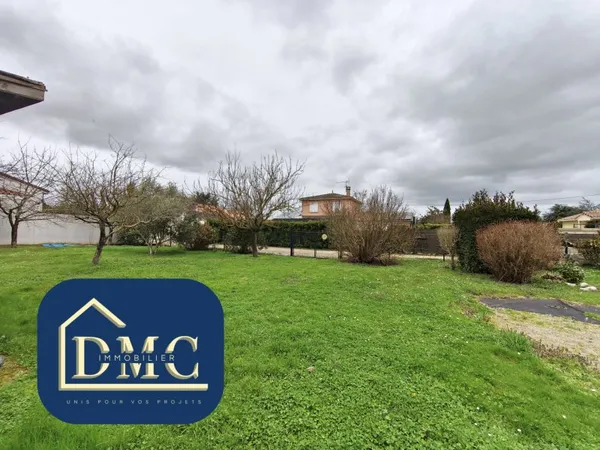 Terrain 370 m²