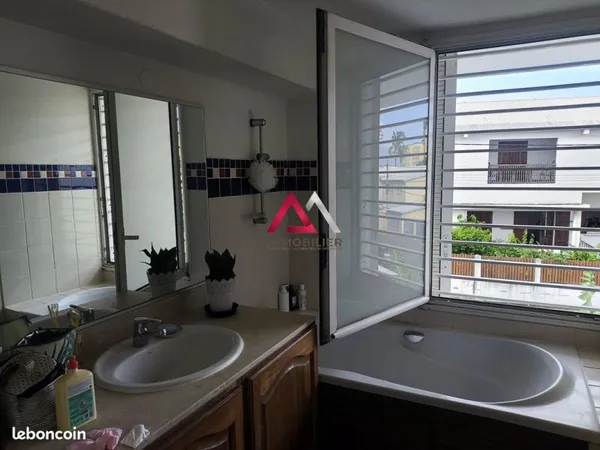Appartement 3 pièces 116 m²