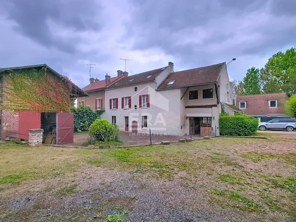 Maison 9 pièces 255 m²