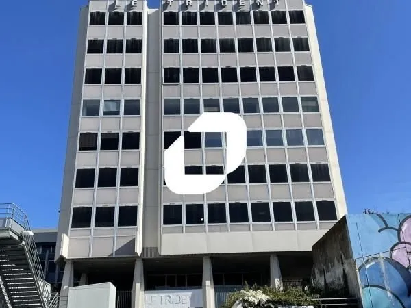 Bureau 111 m²