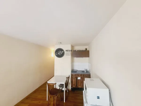 STUDIO MEUBLE - LYON 9 Métro Vaise