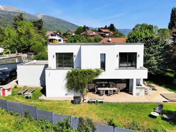 Maison de luxe 5 pièces 166 m²