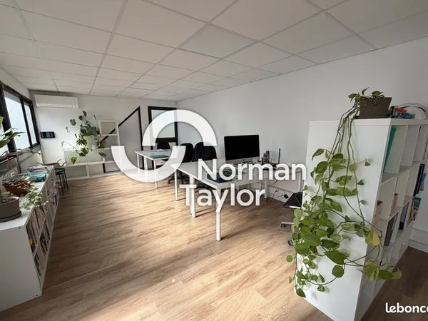 Bureaux 197 m²