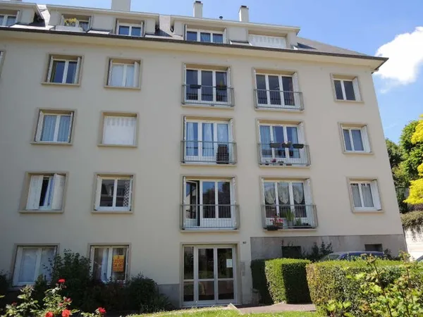 Studio 1 pièce 14 m²