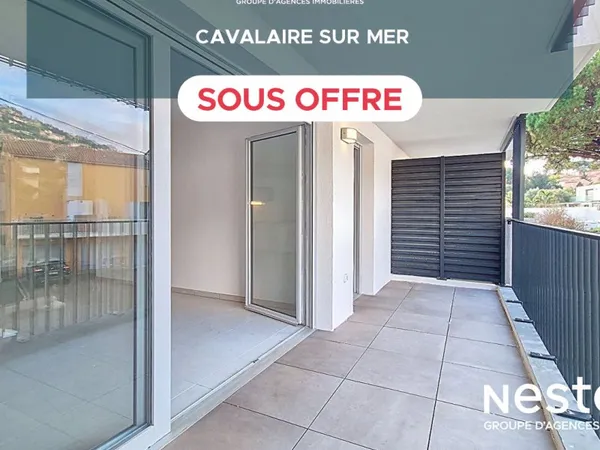 A 900 mètres de la plage de BONPORTEAU, appartement de type 2 pièces de 45 m² avec terrasse et stati