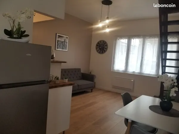 Appartement F2 en duplex 44 m² entièrement meublé