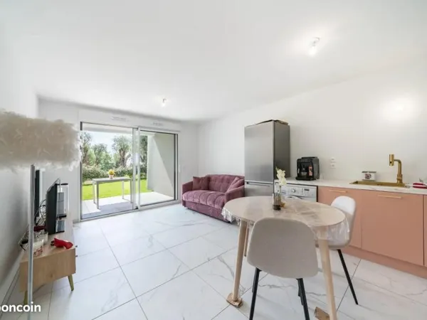 Studio 1 pièce 29 m²