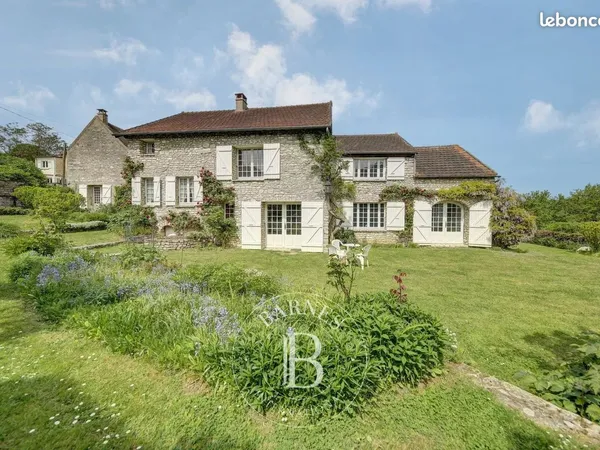 Propriété 12 pièces 280 m²