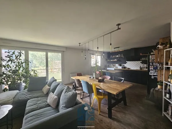 Appartement 3 pièces avec terrasse et garage