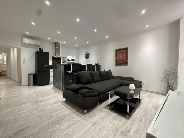 T3 Vieille Ville d'Ajaccio, deux suites, emplacement rare !