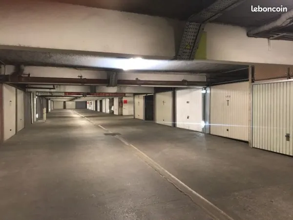 Garage/box Villeurbanne sécurisé 14 m2