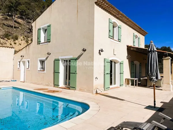 Allemagne En Provence T6 -163 m2 piscine garages 2159m² de terrain