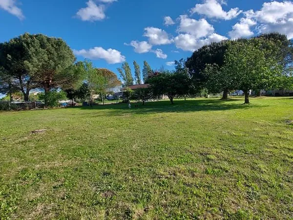 Montaigut-sur-Save - Terrain - 1580m²