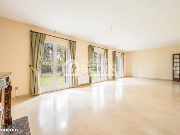 Maison 7 pièces 177 m²