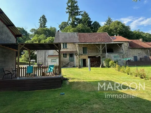 MAISON DE CAMPAGNE AVEC GRANGE