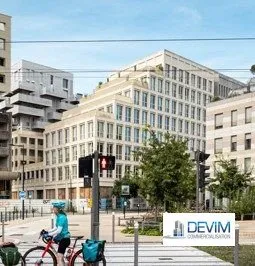 Local commercial 102 m²