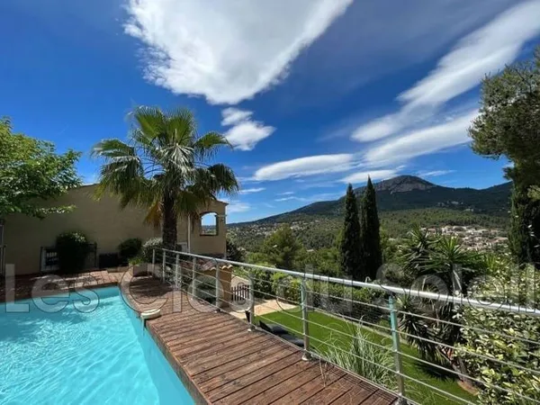 Villa 4 pièces 95 m²