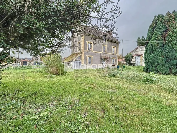 Terrain 970 m²