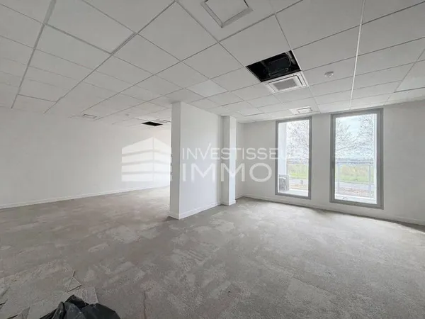 Bureau 50 m²