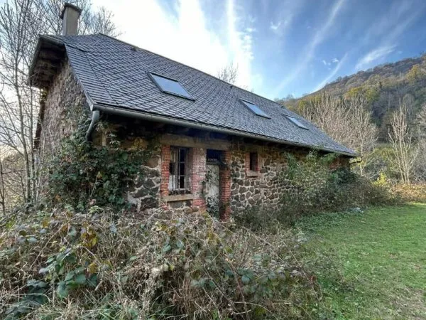 Grange Thiezac 1 pièce(s) 219.4 m2