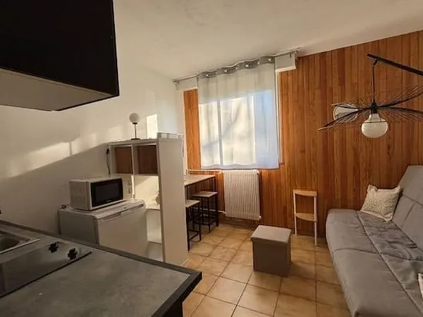 Appartement 1 pièce 14 m²