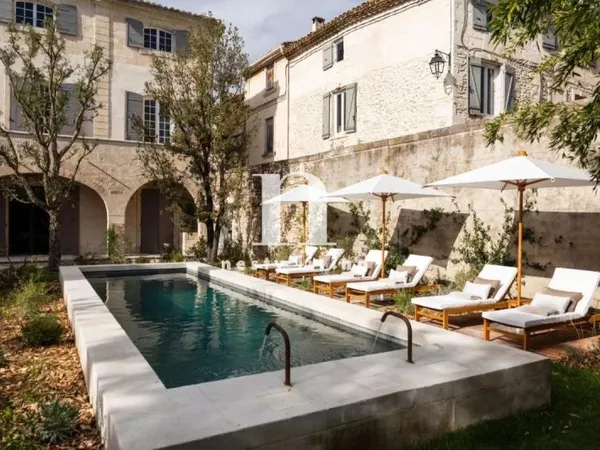 Vends hôtel
