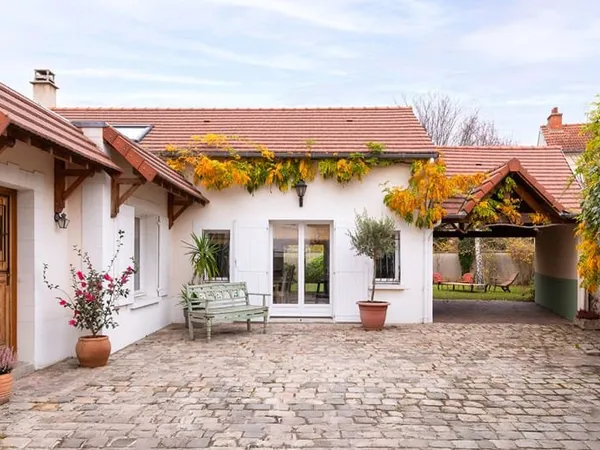 Maison de charme de 220 m² - 5 chambres