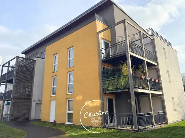 Appartement F3 rénové Résidence de standing Hyper centre