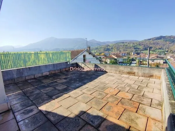 Maison 5 chambres à Saint Jean en Royans de 147 m²