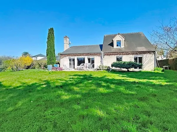 EXCLUSIVITE - Maison Marolles En Brie 6 pièces 4 chambres 144m2