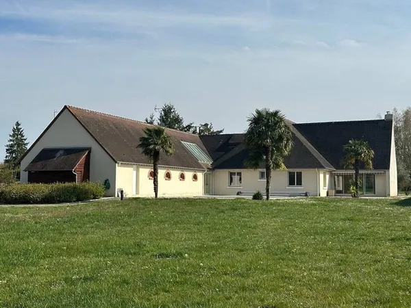 Maison 12 pièces 347 m²