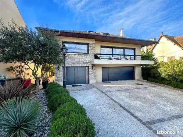 Pavillon 7 pièces 165 m²