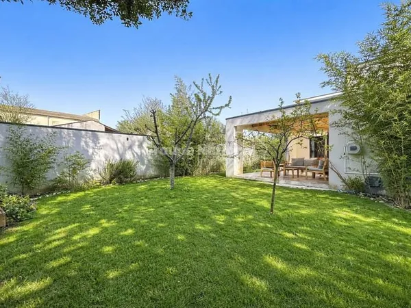 Maison contemporaine de plain-pied 130 m² Jardin & prestations premium Montfavet