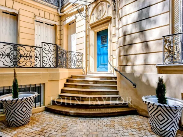 Place des Etats-Unis - Superbe triplex avec jardin et piscine