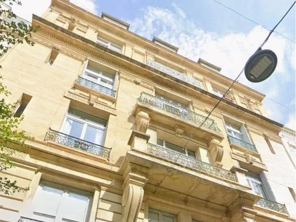 Appart T3 102m2, 1er ét, terrasse