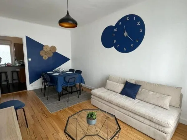 T3 meublé 65 m² - Balcon - Très lumineux - Parquet ancien - Centre‑ville Meximieux (01800) - DPE D