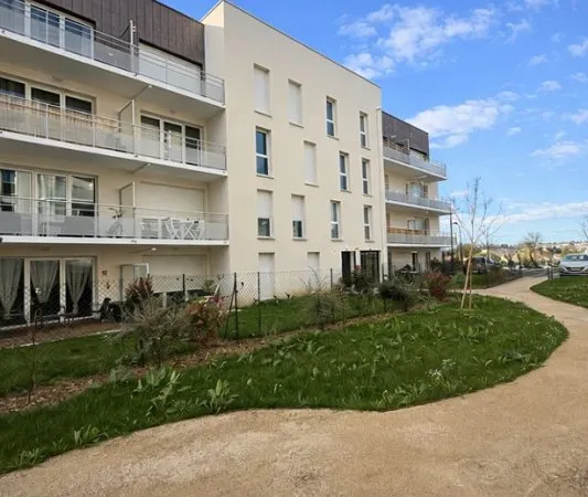 DREUX - Appartement 2 pièces - 42.19 m2 + Balcon et PARKING