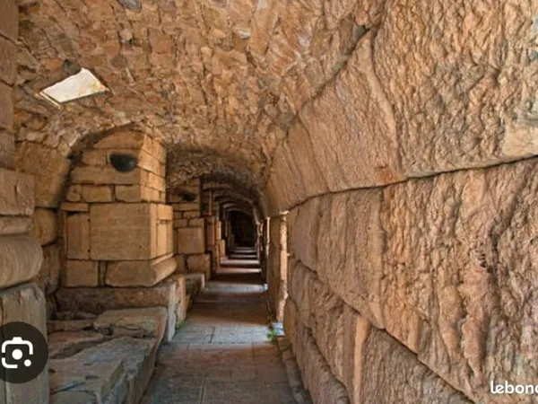 Location cave