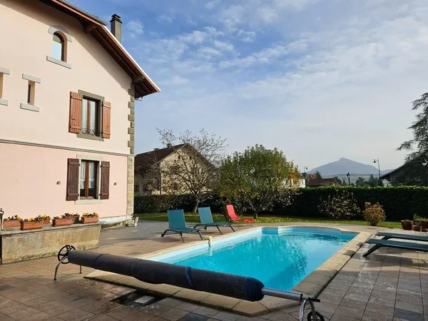 Grande maison familiale avec piscine - 177 m² - Terrain plat - 30 min Genève - Nangy (74380)