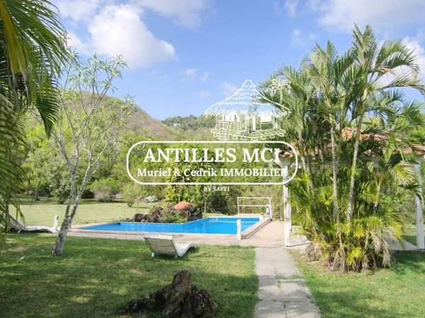Splendide Villa au Diamant avec superbe Piscine et Terrain de 4491 m²