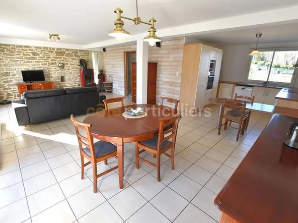 Maison 7 pièces 151 m²