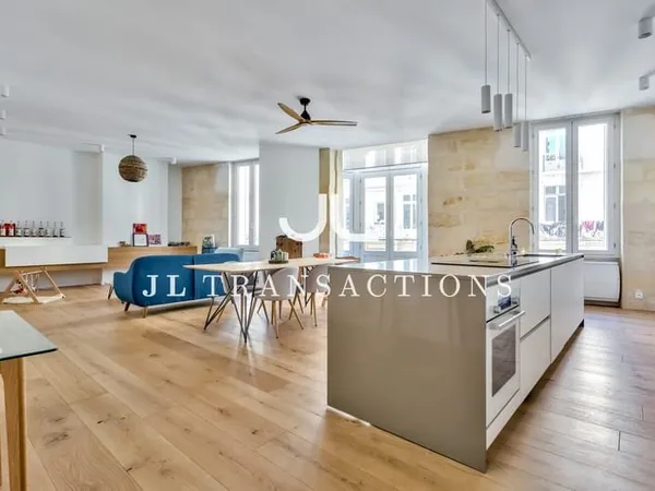 BORDEAUX CENTRE, APPARTEMENT RENOVE