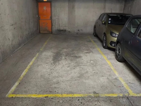 Parking 15 m²