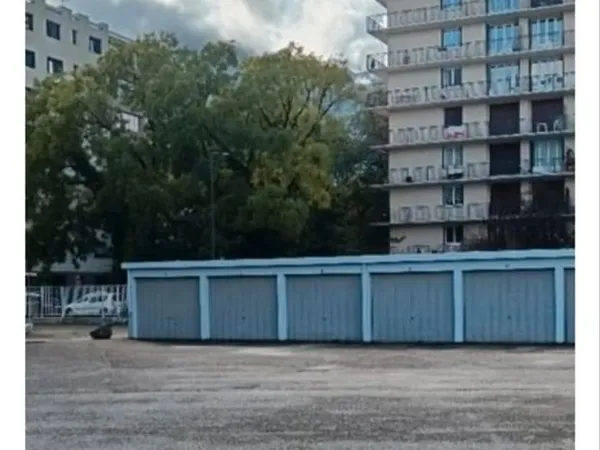 Garage a vendre