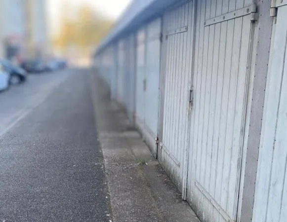 Parking 12 m²