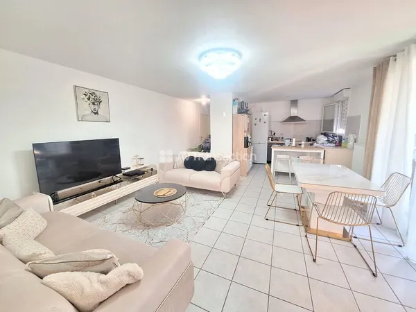 Magnifique T4 80m² - RENOVE - BALCON 10 m²+ GARAGE