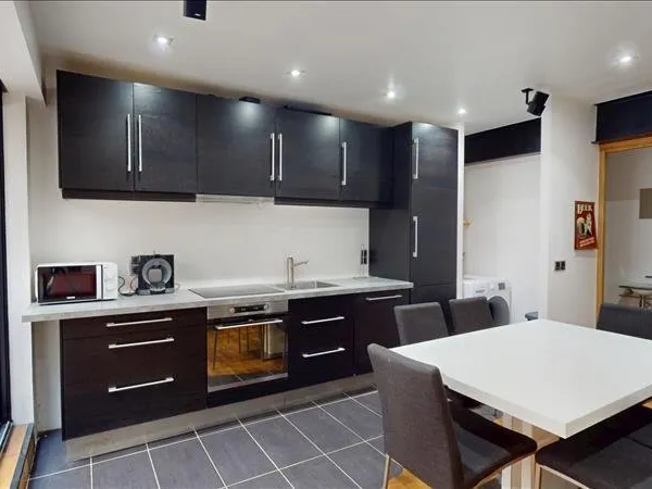 Appartement - 1er étage - 58 m2 - 2 pièces - Meublé