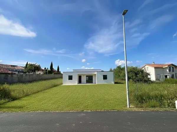 Terrain 1050 m²